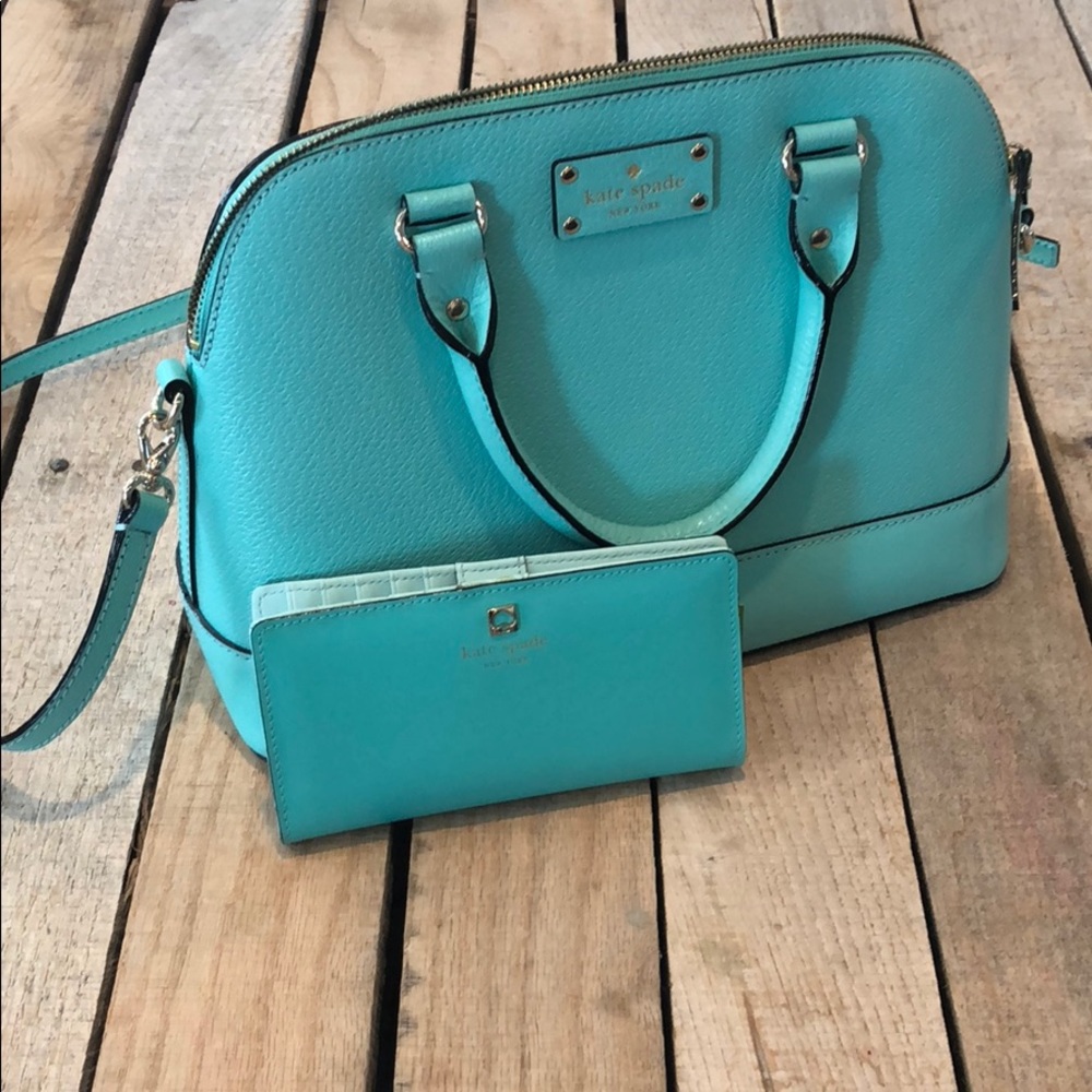 EUC Kate Spade Bag and matching Wallet